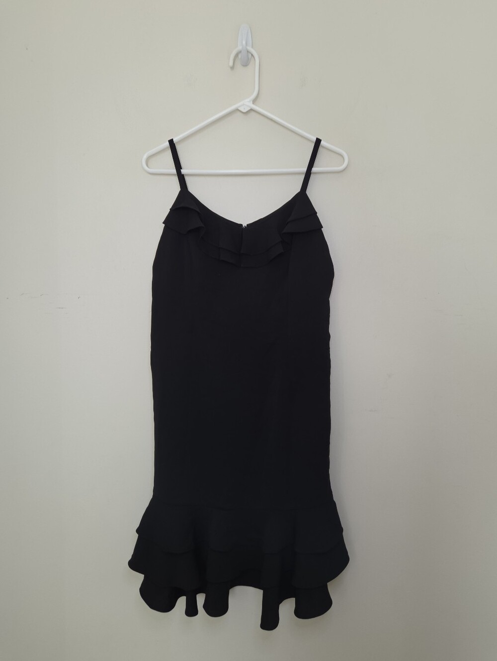 Women's Yansi Fugel Black Ruffled Dress Sz 12